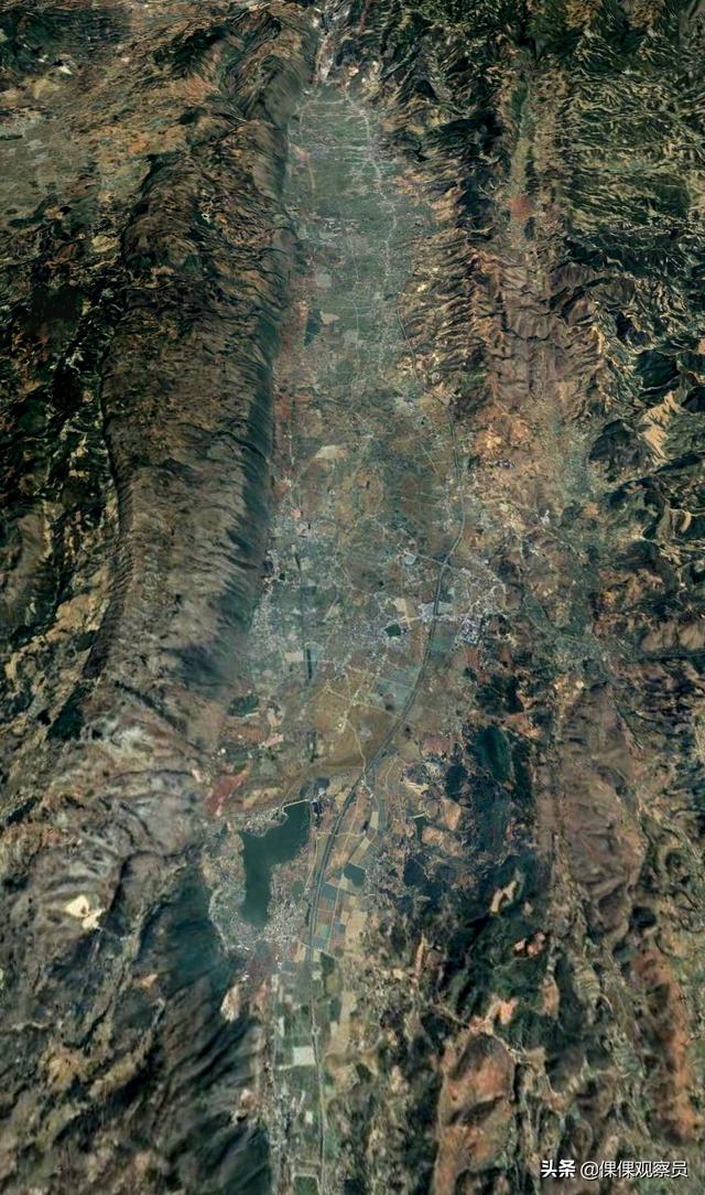 云南的红河州在哪里(云南坝子汇集-哈尼之乡-蜿蜒红河-滇南重镇)(66)