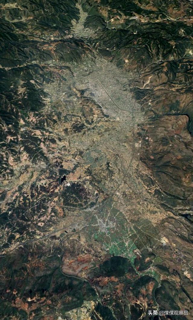 云南的红河州在哪里(云南坝子汇集-哈尼之乡-蜿蜒红河-滇南重镇)(81)