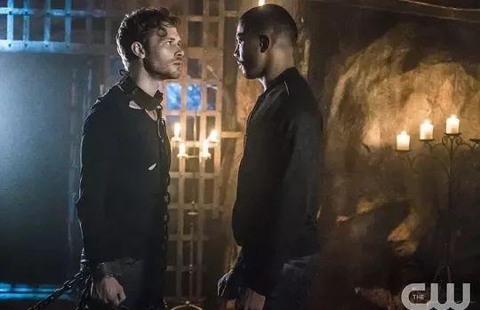 初代吸血鬼第五季13集啥时候更新（初代吸血鬼第五季）(17)