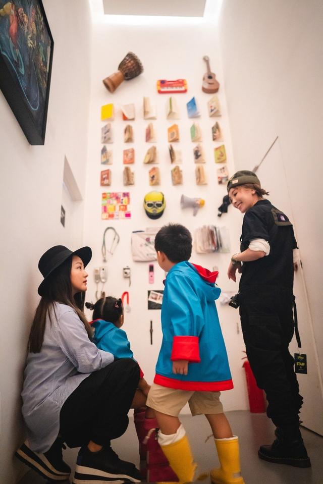 李宇春周笔畅张靓颖出道后同台(李宇春张靓颖周笔畅何洁罕见同框引回忆杀)(9)