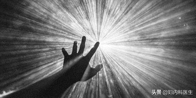 上海一老人被拉到殡仪馆(上海未死老人被殡仪馆的车拉走险些丧命)(4)