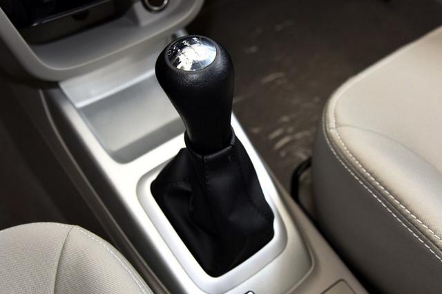 买这几款家用车绝对不丢面子(一款经济实用的家庭轿车)(8)