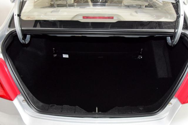 买这几款家用车绝对不丢面子(一款经济实用的家庭轿车)(9)