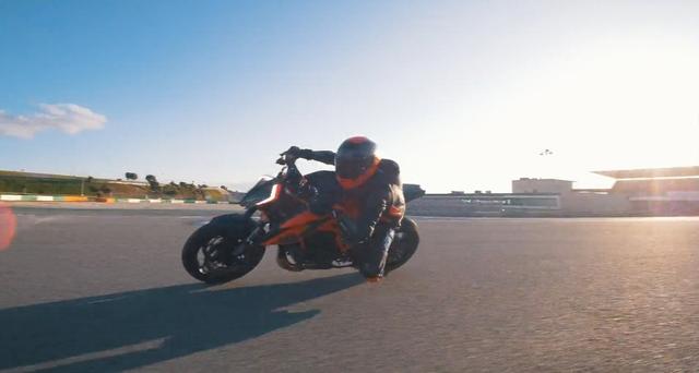 街车摩托车排行榜(不同价位适合玩耍的10款街车推荐)(1)