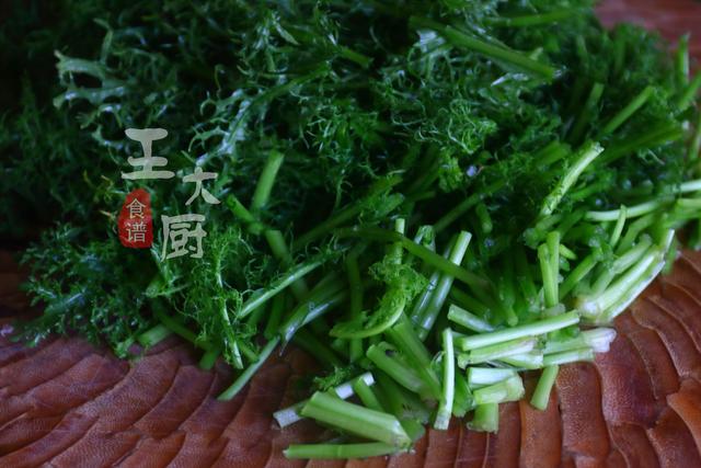 怎样做雪里红炒肉好吃（肉末雪里红的简单做法）(4)