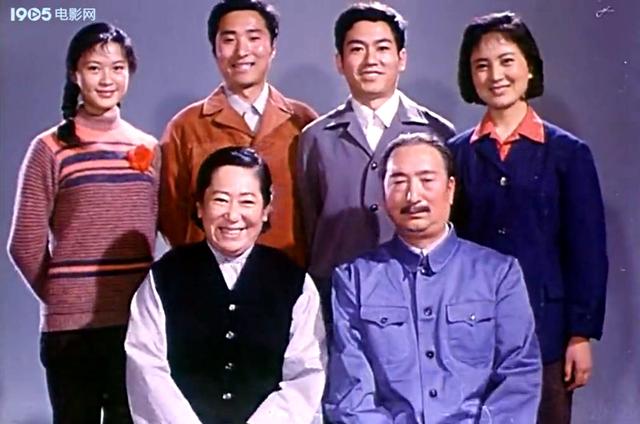 陈佩斯陈强早期喜剧电影 难忘瞧这一家子(14)