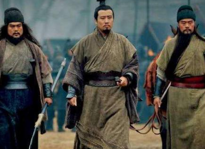 ​关羽敬佩之人除了吕布外 关羽还对哪些人佩服