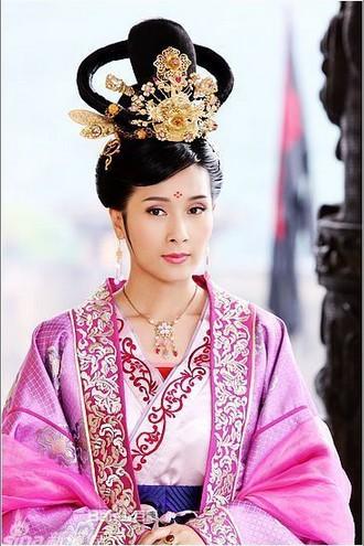 红楼梦十二金钗都有什么（红楼梦中十二金钗最美排行榜）(2)