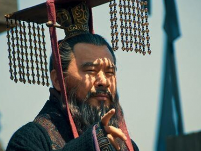 ​关羽和曹操的私人关系为何如此暧昧 关羽为什么被迫加入曹操