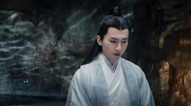 盗墓笔记中闷油瓶有多大(这可能是盗墓笔记里话最多的闷油瓶了)(9)