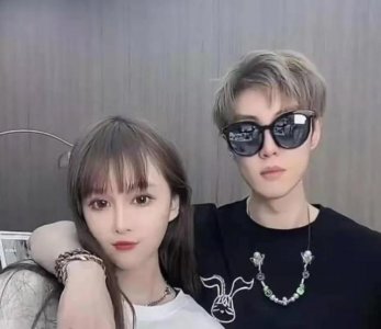 ​赵本山一对龙凤胎儿女近况 赵本山26岁儿子疑将结婚