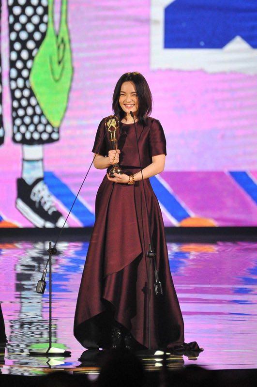 金曲奖陈奕迅三度封王(金曲奖昨日揭晓)(6)