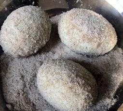 腌好煮熟的鸭蛋能放冷冻吗,煮熟的咸鸭蛋冰冻之后还能吃吗?图6