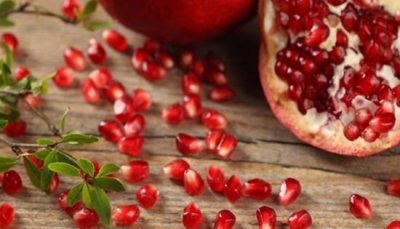 ​怎么挑石榴比较甜，为什么石榴果肉是白的却是甜的？
