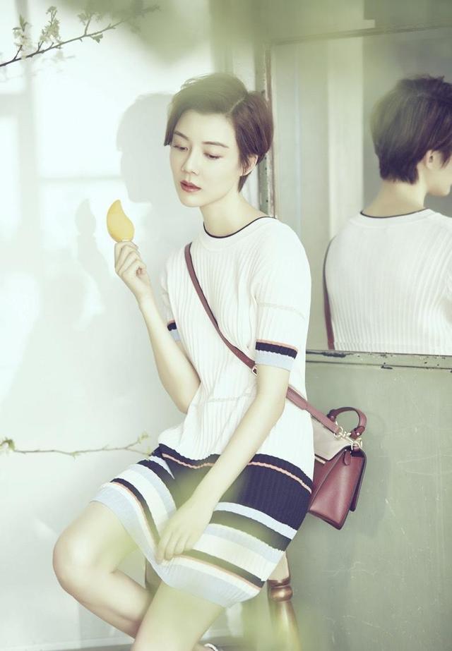 车晓与山西首富离婚后又传出绯闻(车晓离开富豪前夫后美太多)(2)