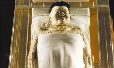 ​辛追为什么那么吓人 辛追最恐惧的场合在何处