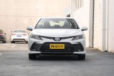 ​丰田凯美瑞六代2.4v至尊版（丰田凯美瑞定价18.98万）