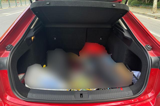 奔腾b70这车怎么样（评奔腾B702.0T动力充沛）(10)