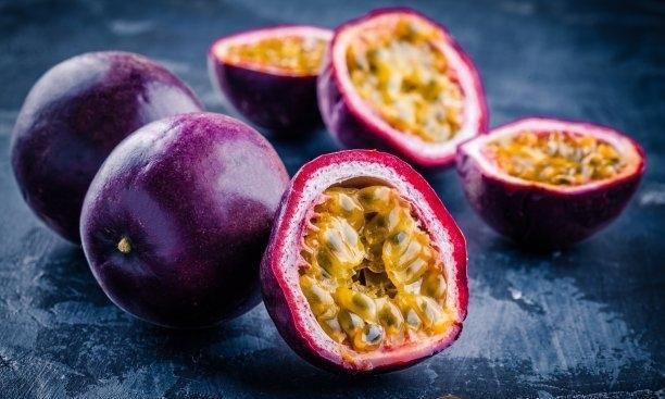 百香果外皮能吃吗,百香果的外壳瘪了像缩水了一样,还可以吃吗?图3