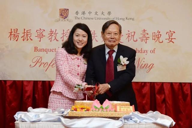 翁帆第一个老公因为什么离婚(当年28岁嫁给8旬老人的翁帆)(4)