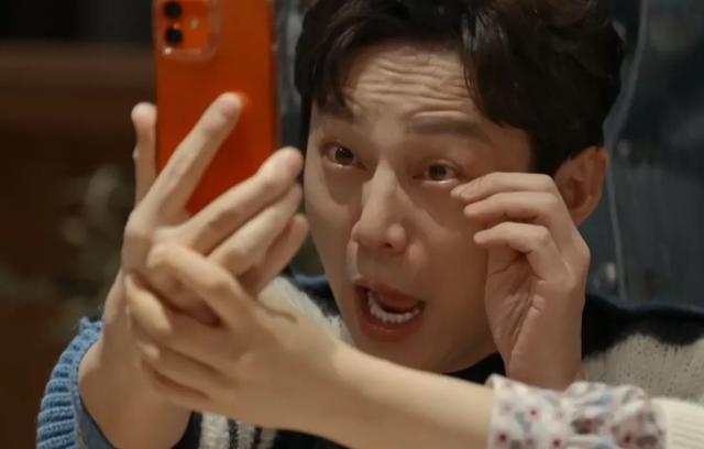 谢娜何炅张杰同台(何炅谢娜合体笑到皱纹满脸)(29)