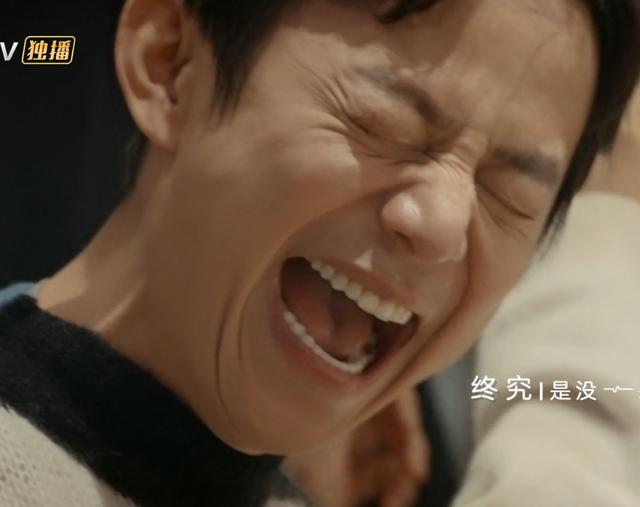 谢娜何炅张杰同台(何炅谢娜合体笑到皱纹满脸)(17)