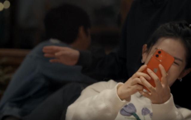 谢娜何炅张杰同台(何炅谢娜合体笑到皱纹满脸)(12)