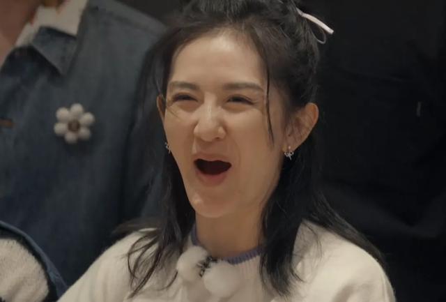 谢娜何炅张杰同台(何炅谢娜合体笑到皱纹满脸)(15)