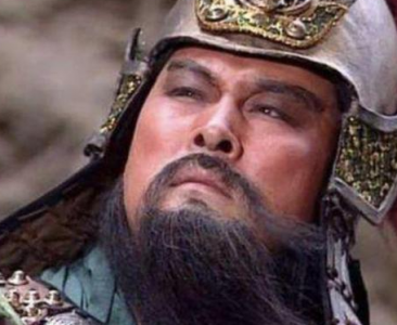 ​关羽能够轻松秒杀颜良和文丑 关羽为什么拿不下庞德