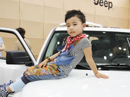 上海车展十大最惊艳车模合集（这是两地不同胆大的车模）(13)