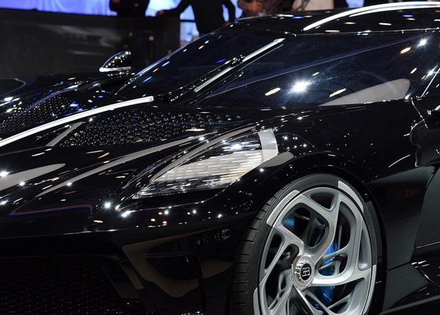 布加迪veyron车型(售价1100万欧的布加迪)(9)