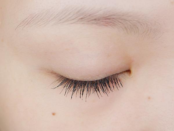 新手睫毛膏推荐公认好用(8款睫毛膏真人评测)(41)