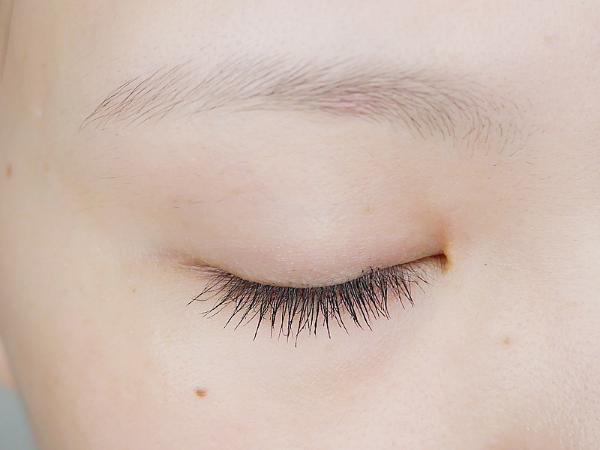 新手睫毛膏推荐公认好用(8款睫毛膏真人评测)(16)