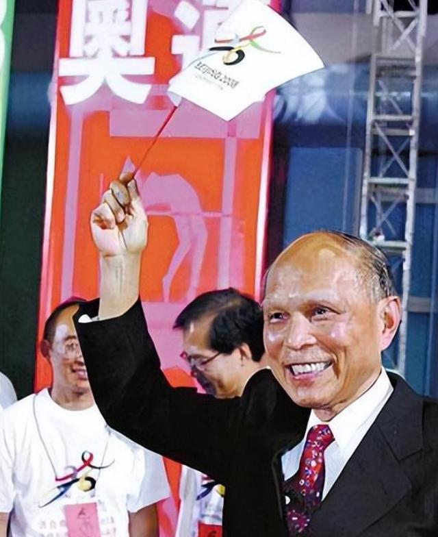 为何香港霍家比李嘉诚地位还高(同样是香港豪门)(10)