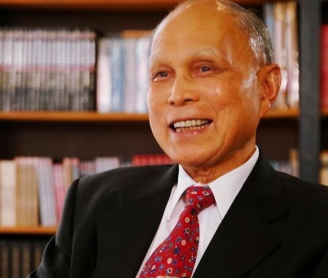 为何香港霍家比李嘉诚地位还高(同样是香港豪门)(6)