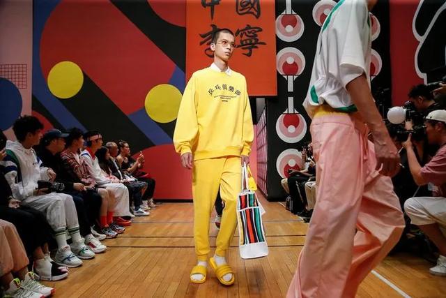 消息称小红书将暂停赴美ipo(传小红书将在美上市估值超百亿)(8)