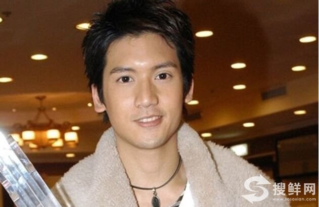 关智斌女朋友是谁 张敬轩关智斌出柜接吻真相揭秘_www.sosoxian.com