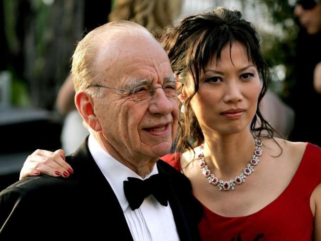 昔日,邓文迪与默多克(资料图)