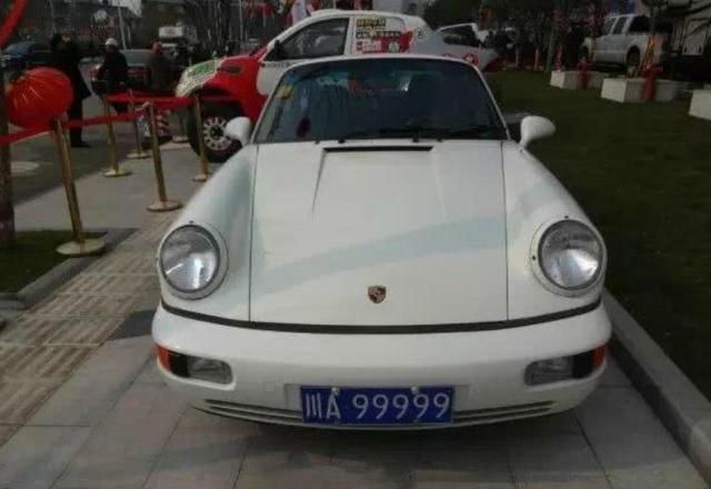 保时捷918最高端的车牌(内地唯一保时捷老爷车)(1)
