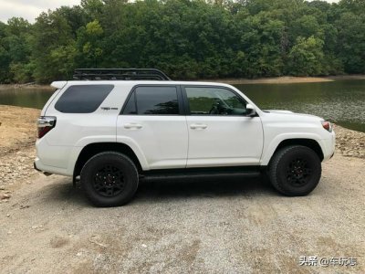 ​最新丰田suv4runner国内上市（功能强大的硬汉越野车）