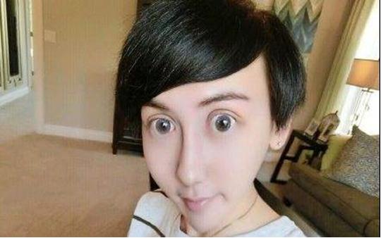 最丑富二代蛇精男西红士（最丑富二代蛇精男西红士）(1)