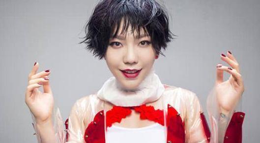 吴莫愁13年收入(从1.3亿广告费到街边商演)(6)