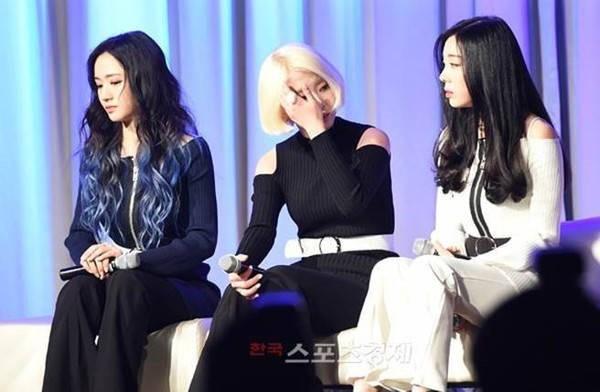 lisa被黑粉攻击失控(曾害女团车祸的黑粉简直就如黑社会)(8)