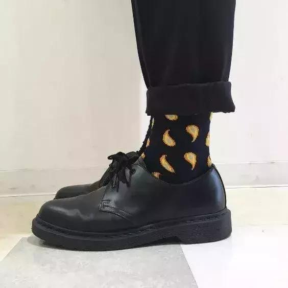 袜子秋冬情侣袜（袜款你的骚气就体现在你的袜子上）(15)