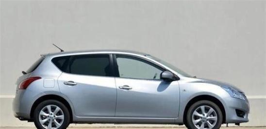 东风日产骐达三厢老款(东风日产骐达大空间低油耗代步首选)(5)