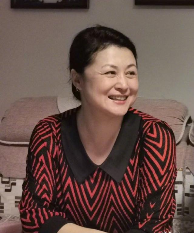 谢大脚扮演者于月仙留念(演员于月仙因拍戏车祸去世)(1)