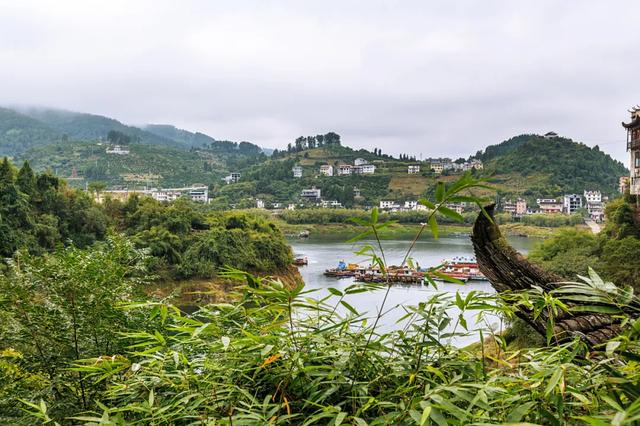 芙蓉镇有哪些好玩的景点介绍(一个有仙气的地方)(6)