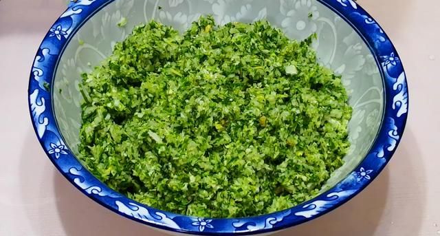 立冬饺子的正宗做法（立冬吃饺子最爱这个馅）(5)