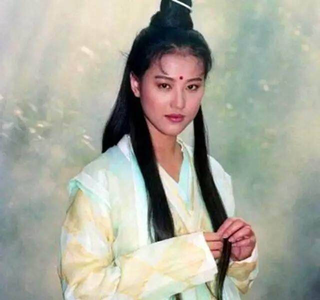 周芷若都谁演过(演过周芷若的8位女明星)(3)