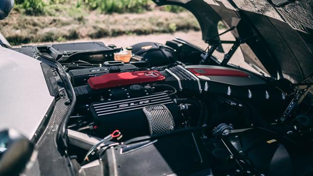 奔驰slr迈凯伦联名版(出价140万欧元也买不到)(5)